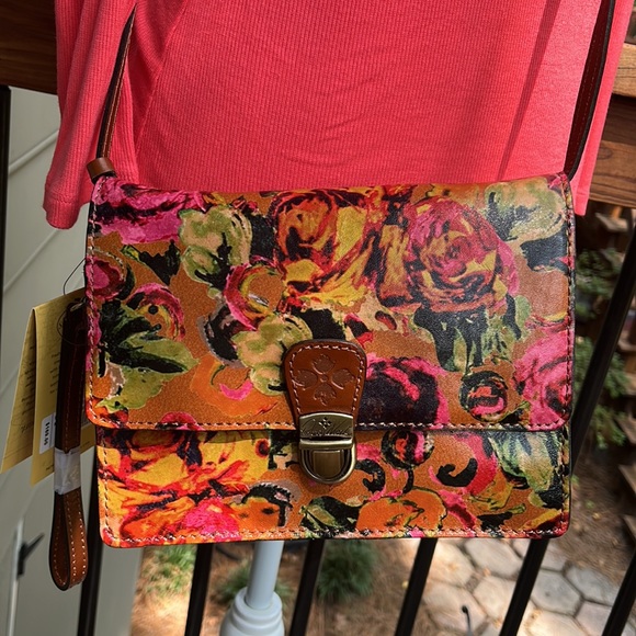 Patricia Nash LANZA Summer Roses Crossbody/Clutch/Wristlet NWT - Picture 11 of 12
